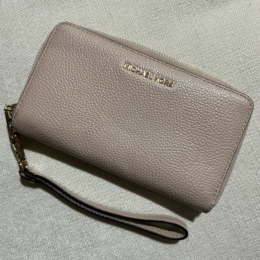 Jet Set Large Flat Multi Function Phone Case/Wall… - image 2